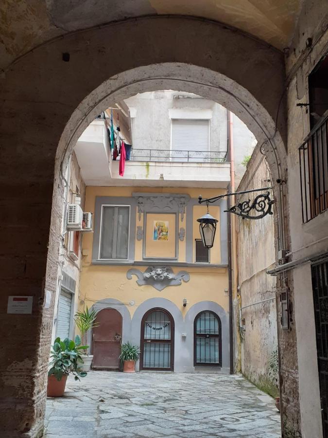 Otto Di Denari Villa เนเปิลส์ ภายนอก รูปภาพ